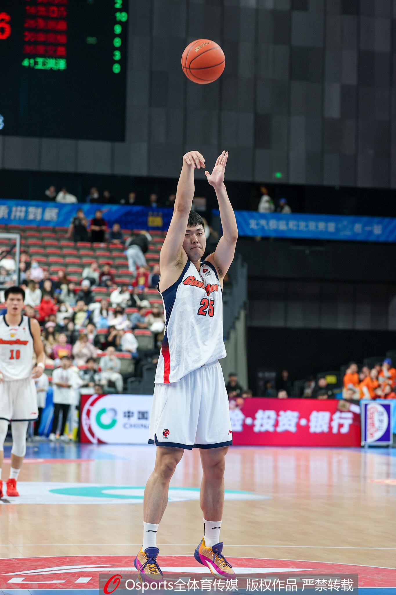 NBA-张皓嘉谈绝杀三分：没啥心情变化 确实是没时间了&amp;就投了